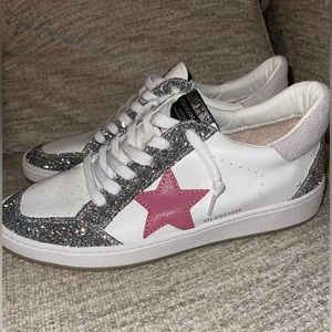 Like new Vintage Havana Sneakers